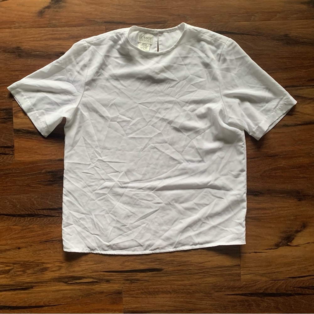 Liz Baker Essentials - medium white shirt